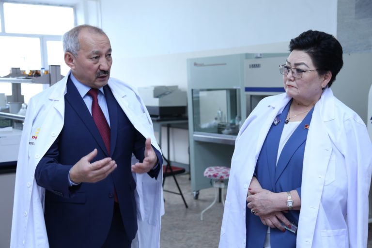 Депутат Жогорку Кенеша КР Надира Нарматова посетила КНАУ им. К.И.Скрябина