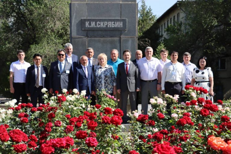 Торжественное заседание ректоров на тему: «Интеграция науки и образования: Перспективные пути к сотрудничеству», посвящённое 90-летию со дня основания КНАУ им. К.И. Скрябина